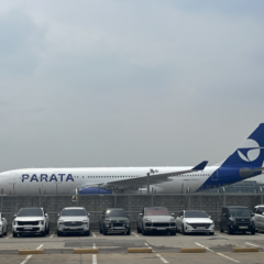 パラタ航空チャーター便